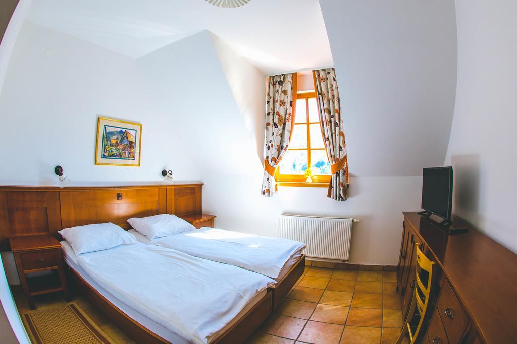 Hotel Kovac Osilnica Exteriér fotografie